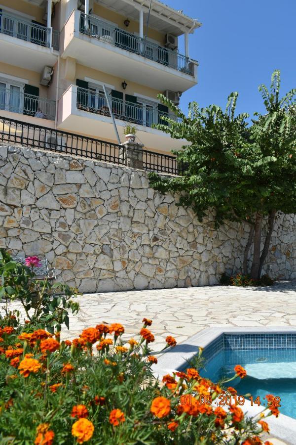 Estate Dafnopanagia Villa Magda Asprogerakata 외부 사진